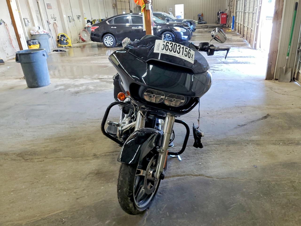 2015 Harley-Davidson Fltrxs Road Glide Special - Фото 2