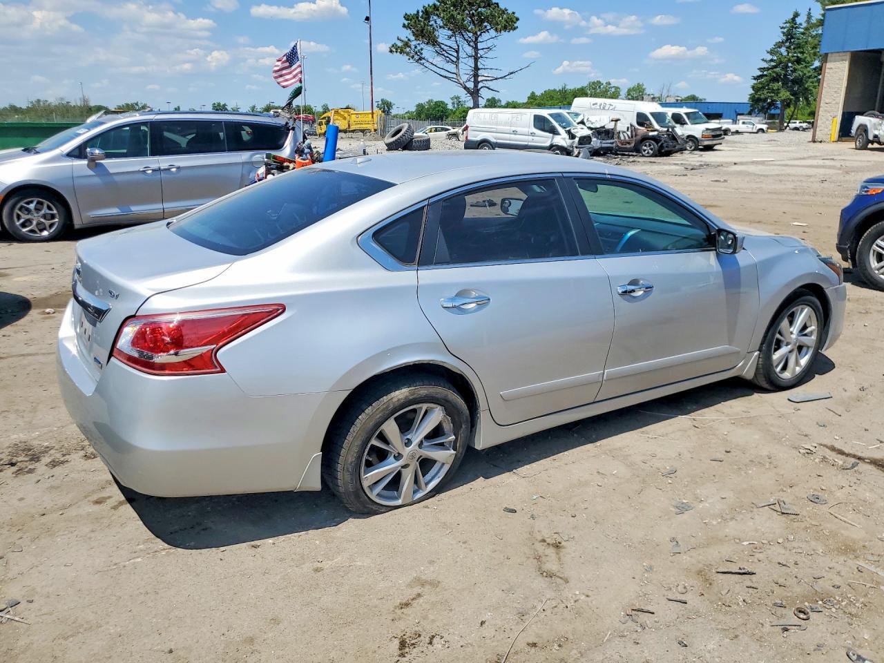 2014 Nissan Altima 2.5 - Фото 3