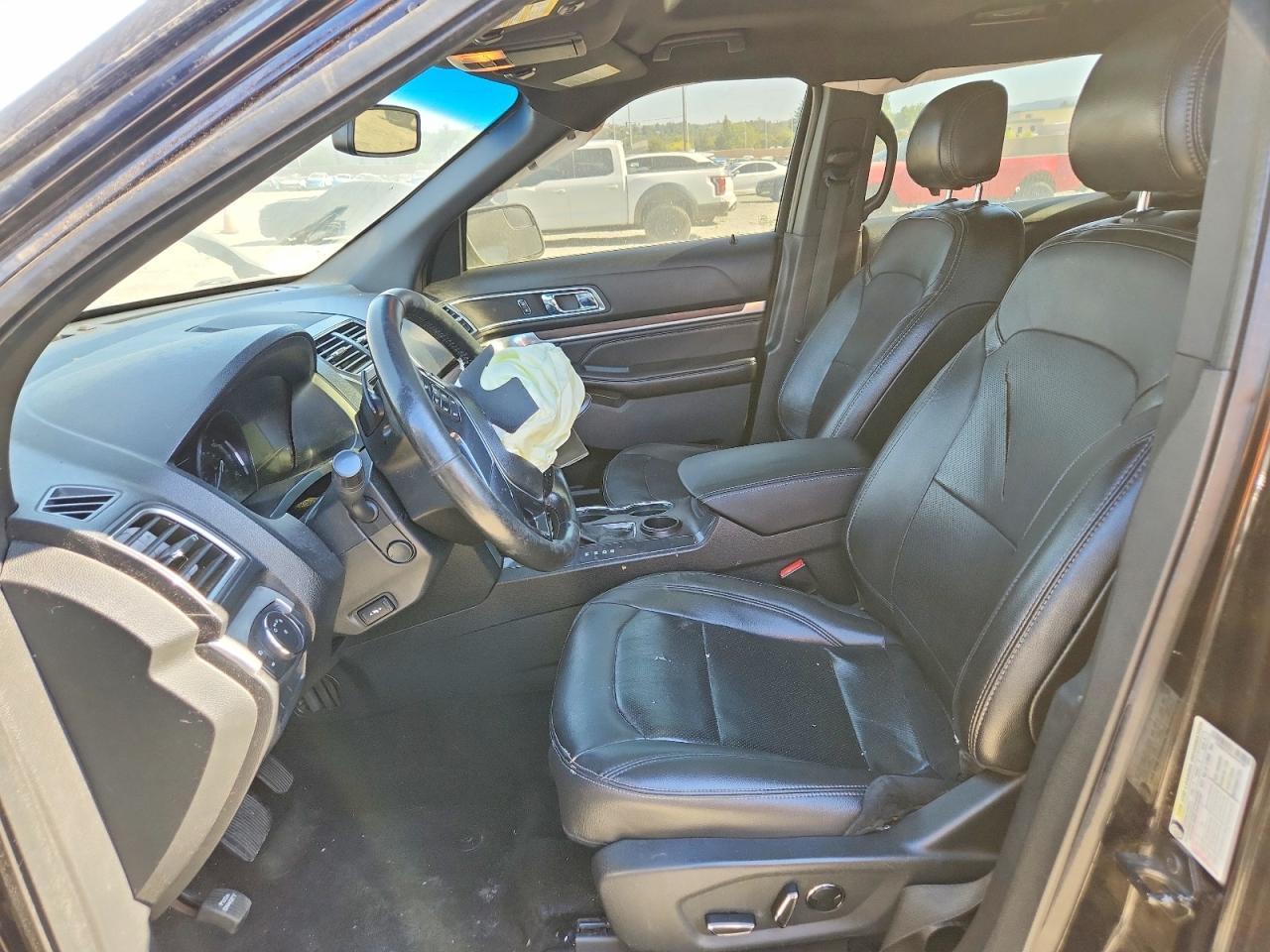 2016 Ford Explorer Limited - Image 7