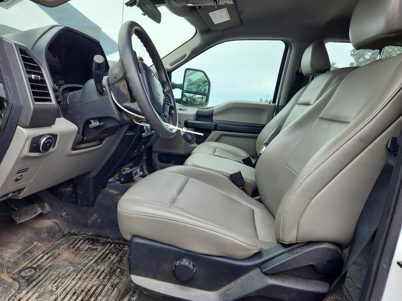 2021 Ford F250 Super Duty - Image 7