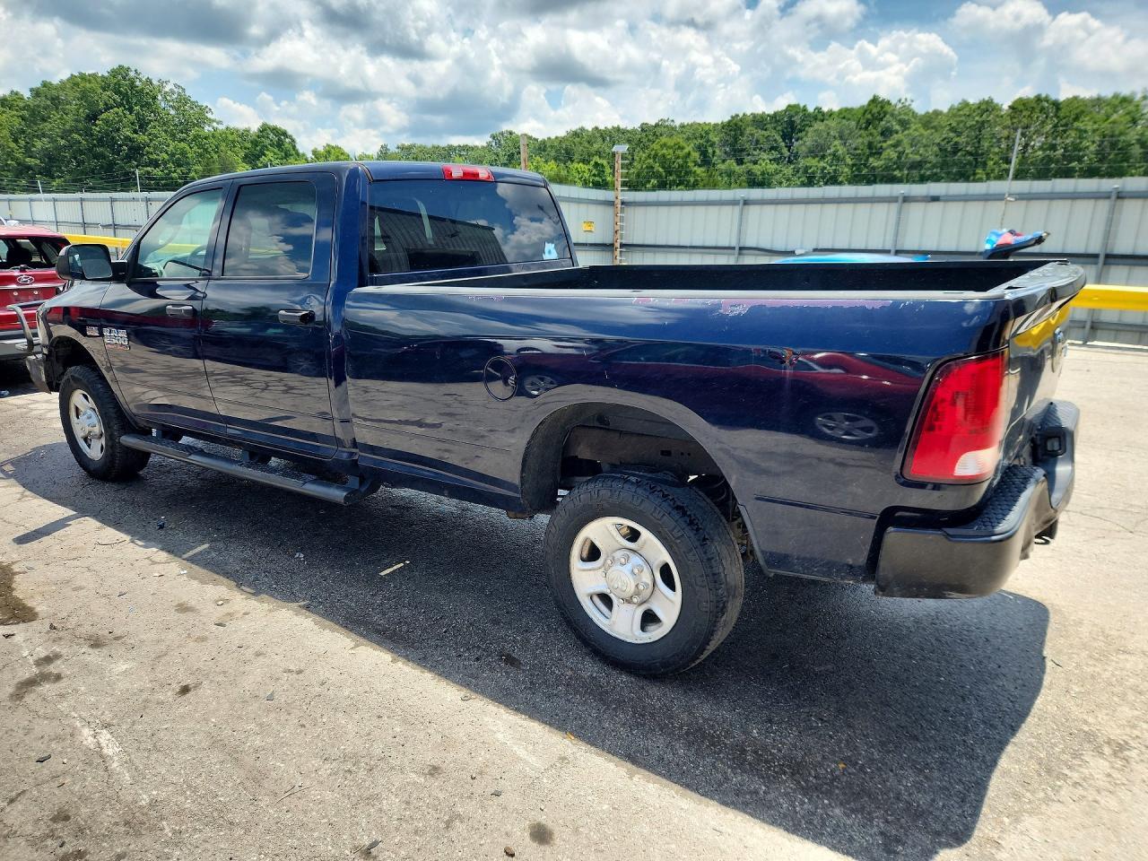 2015 Ram 2500 St - Image 2