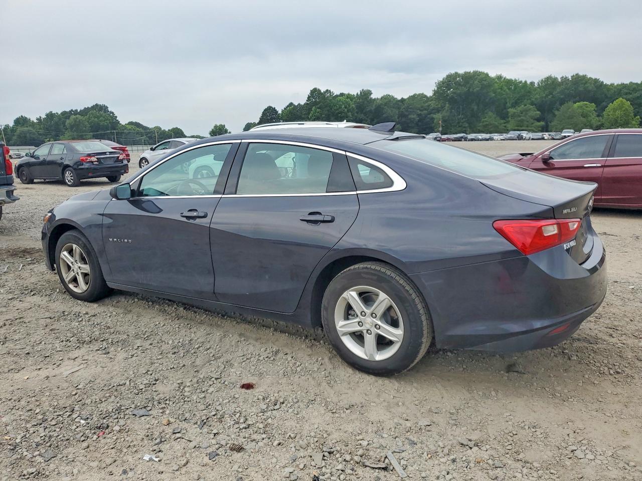 2023 Chevrolet Malibu Lt - Image 2