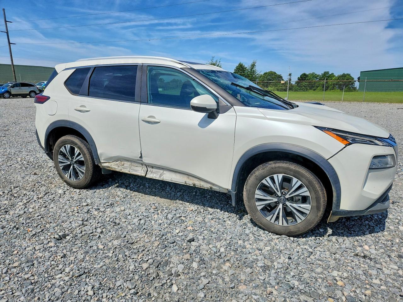 2023 Nissan Rogue Sv - Image 4
