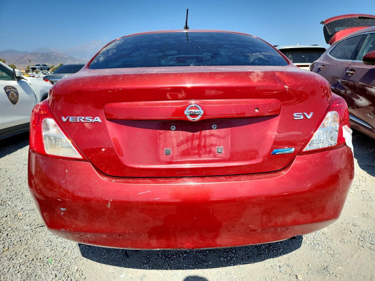 2012 Nissan Versa 1.6 S - Фото 6