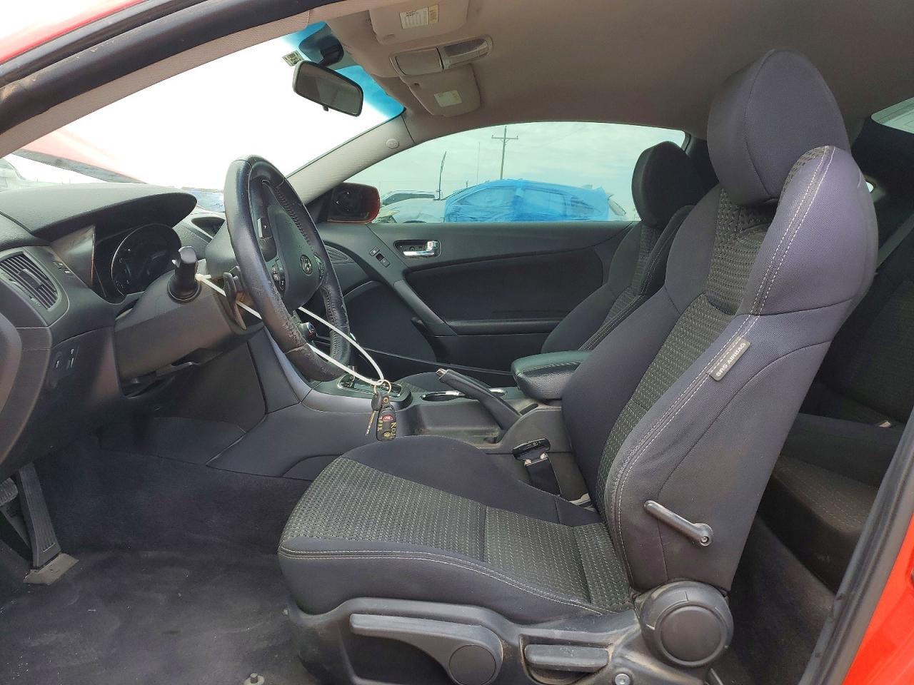 2012 Hyundai Genesis Coupe 2.0T - Фото 7