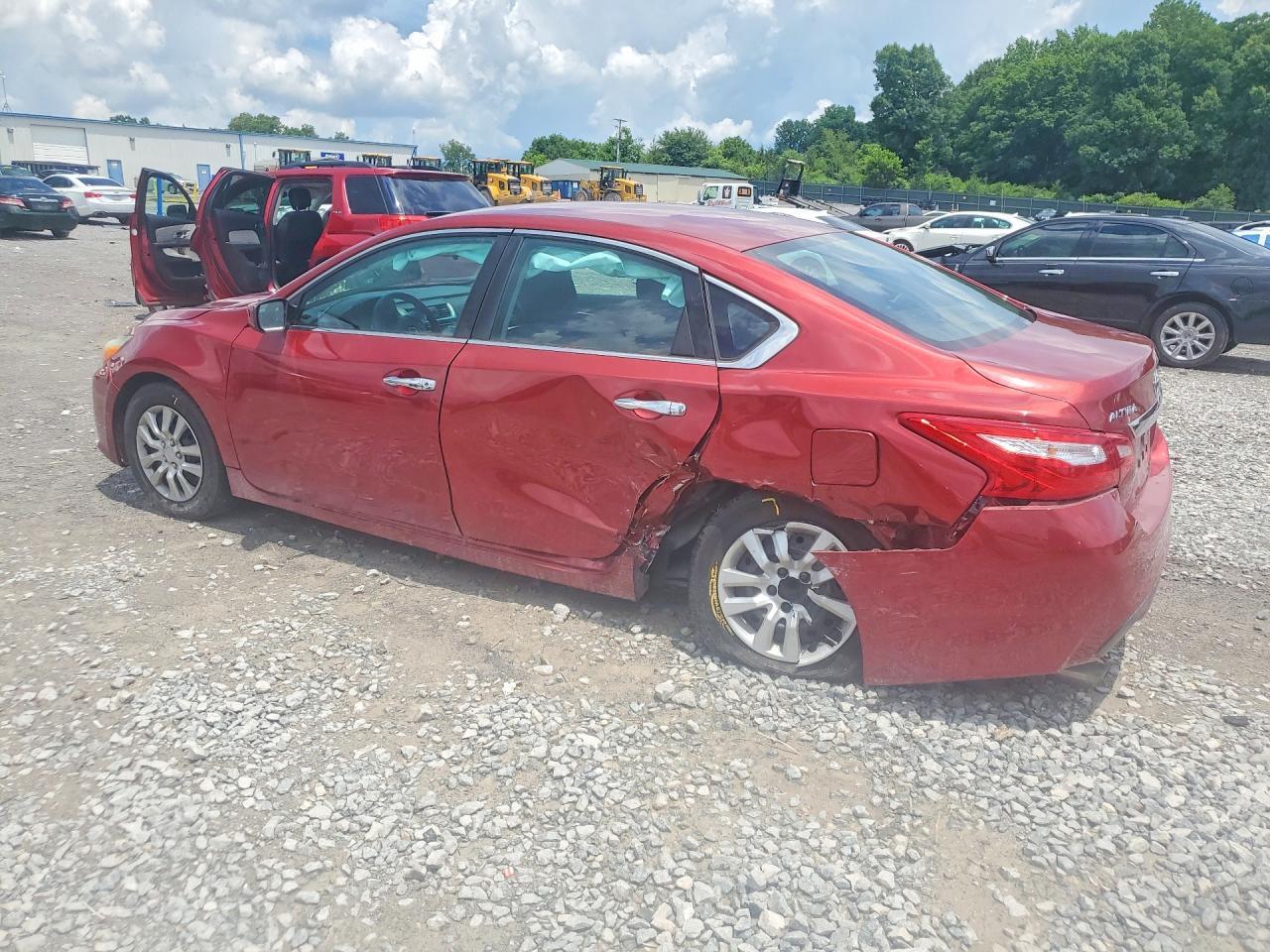 2016 Nissan Altima 2.5 S - Фото 2