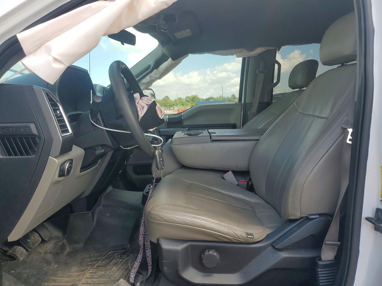 2015 Ford F 150 - Фото 7