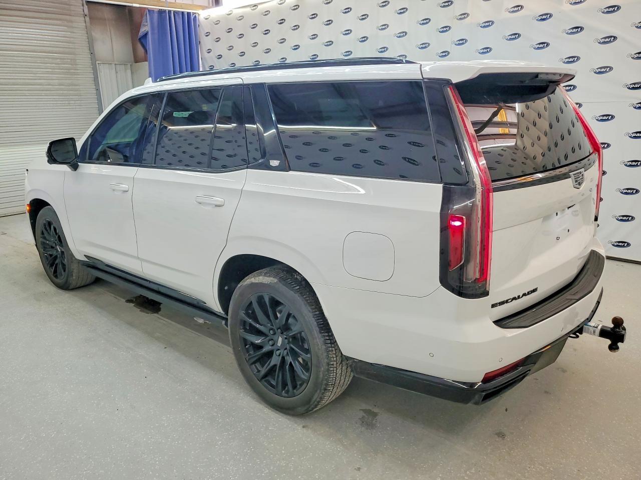 2023 Cadillac Escalade Sport Platinum - Image 2