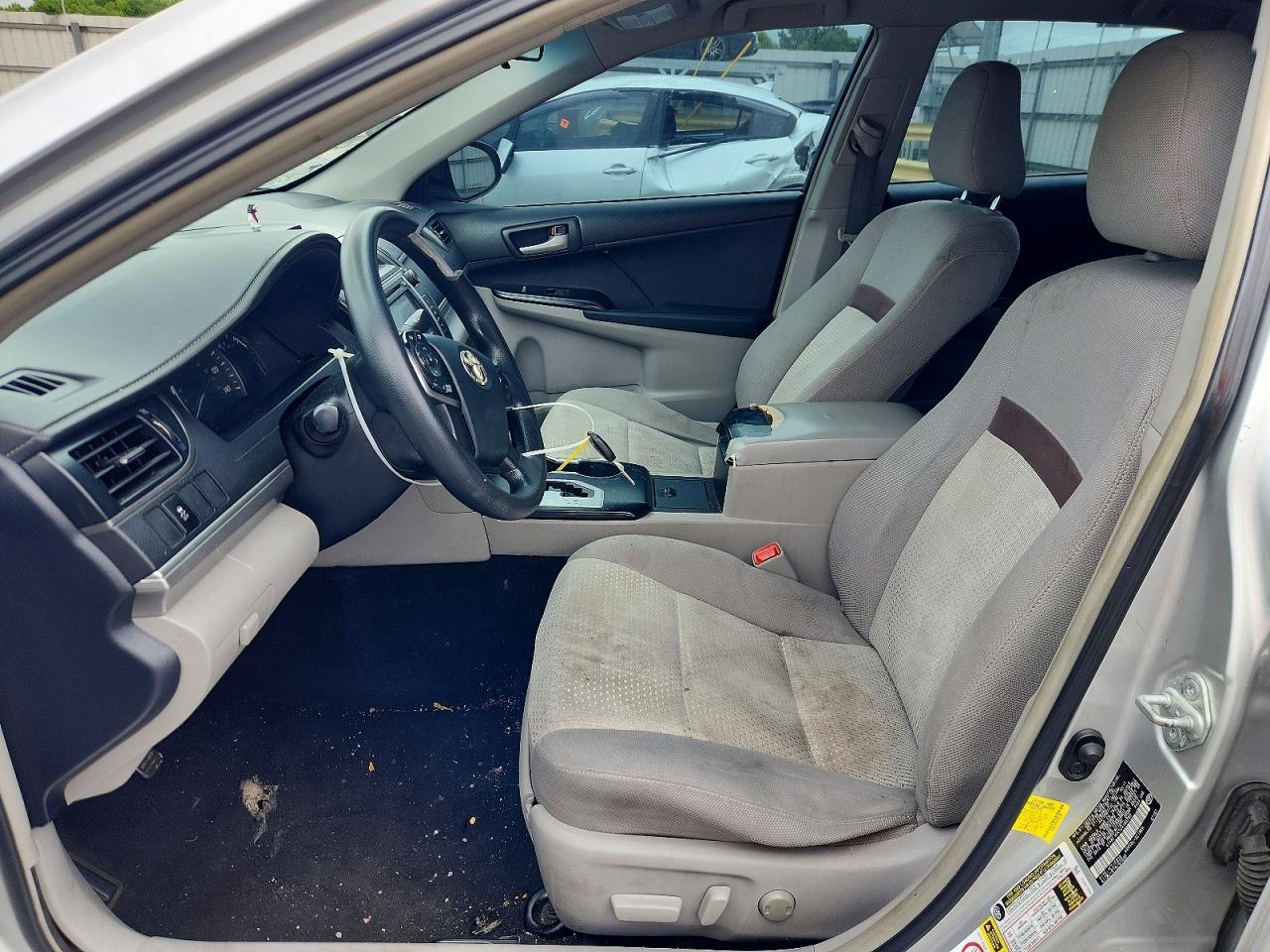 2012 Toyota Camry Le - Фото 7
