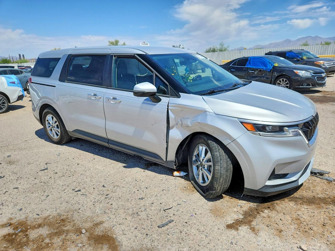 2022 Kia Carnival Lx - Фото 4