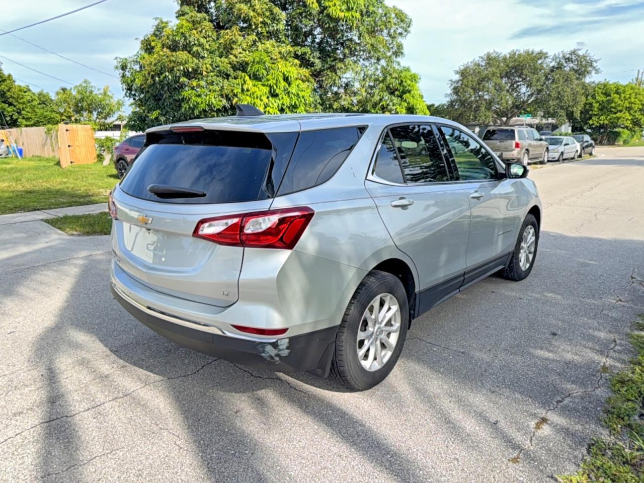 2018 Chevrolet Equinox Lt - Image 4