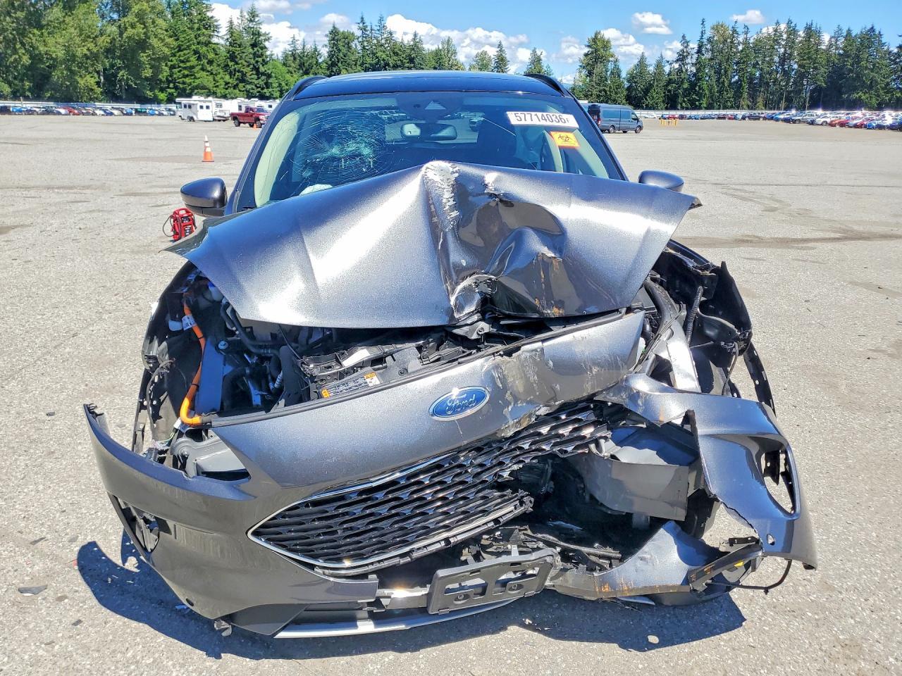 2020 Ford Escape Titanium - Image 5