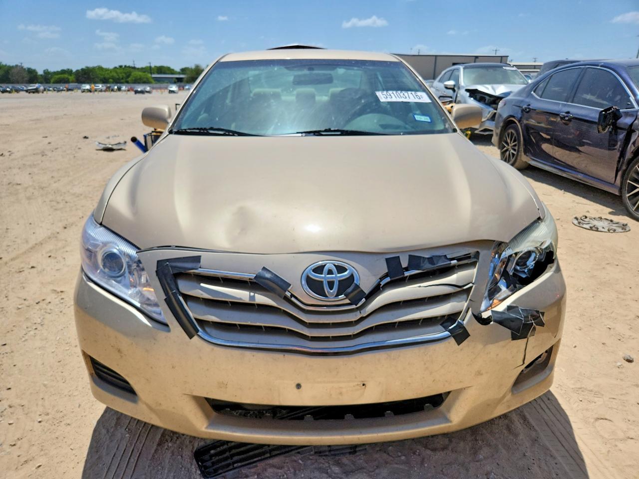 2010 Toyota Camry Le - Фото 5