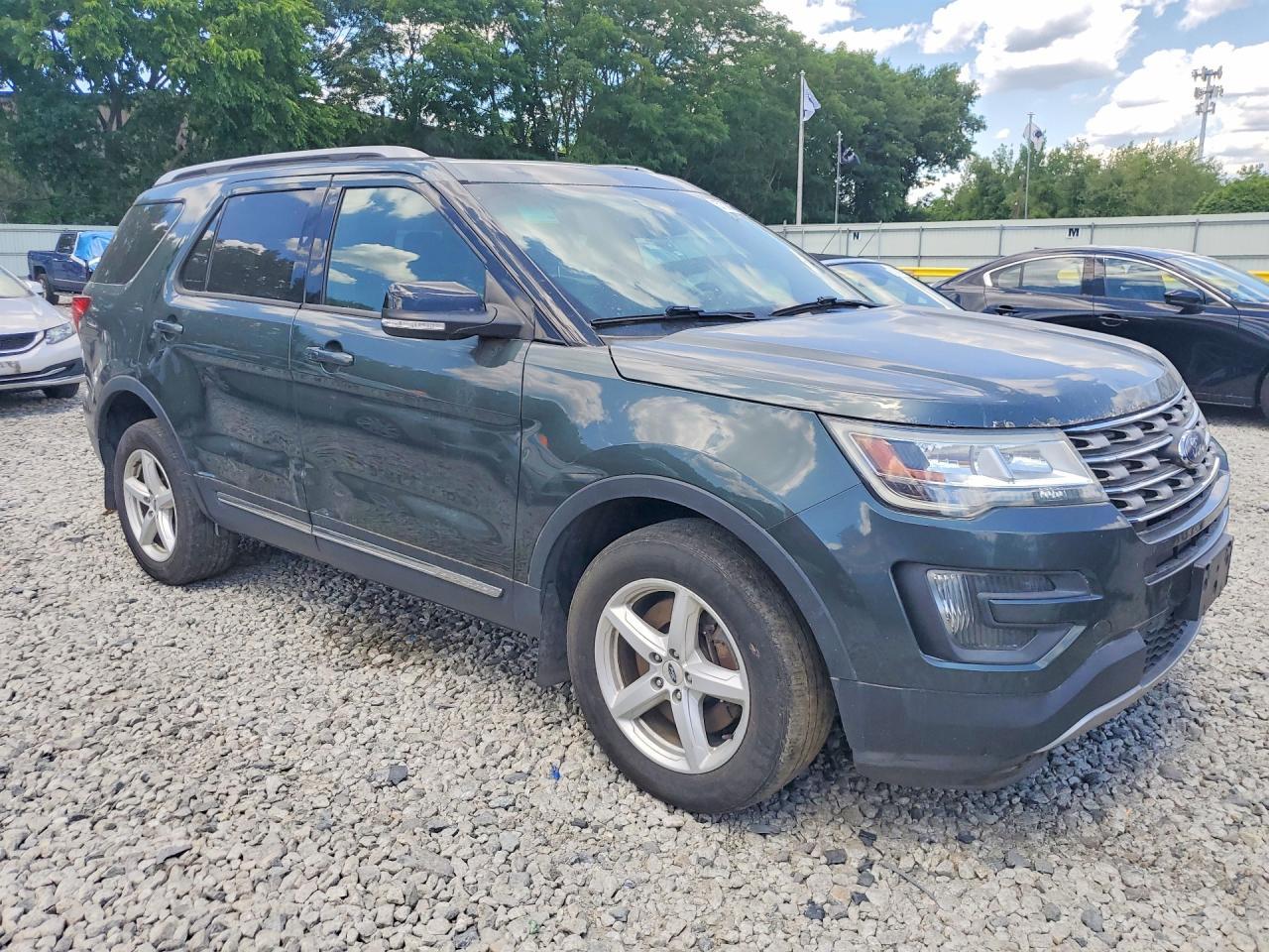2016 Ford Explorer Xlt - Image 4