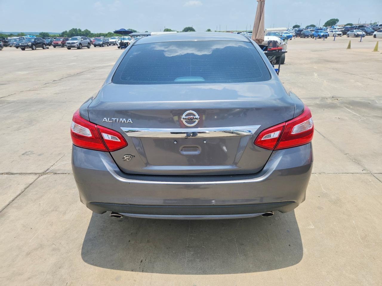 2017 Nissan Altima 2.5 - Image 6