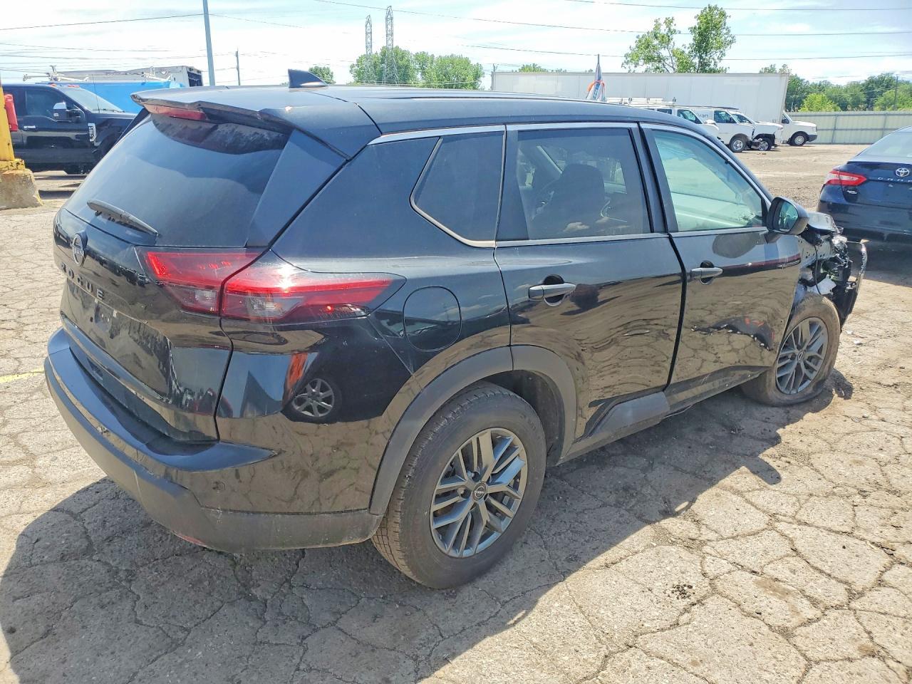 2024 Nissan Rogue S - Фото 3