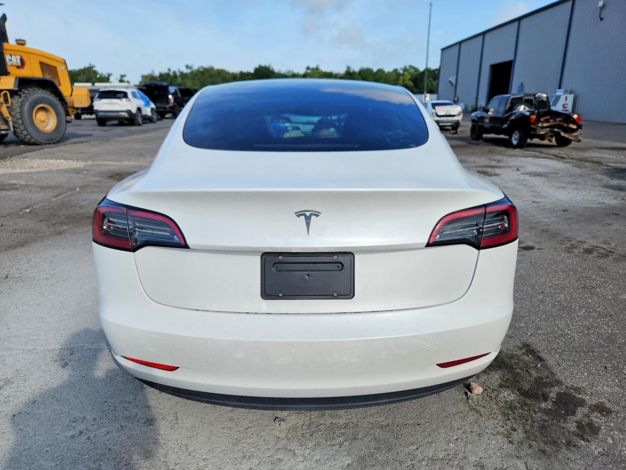 2023 Tesla Model 3 - Image 6