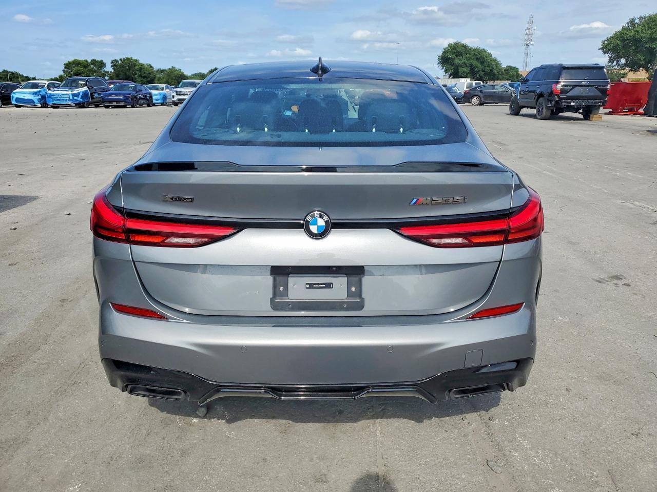 2024 BMW M235Xi - Фото 6