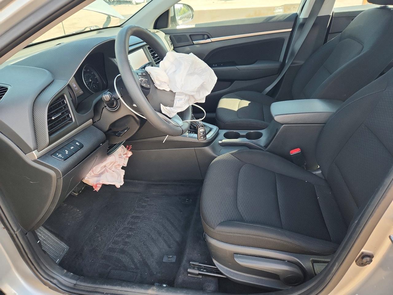 2020 Hyundai Elantra Sel - Фото 7