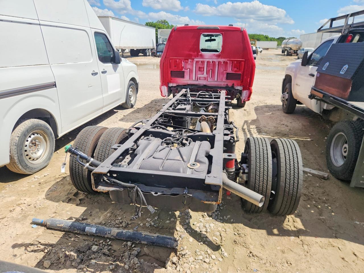 2024 Ford F450 Super Duty - Фото 6