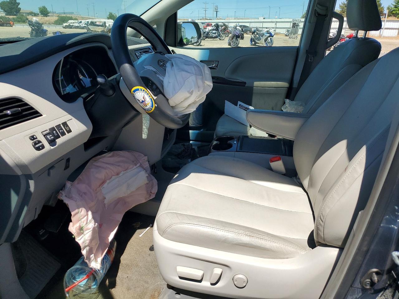 2014 Toyota Sienna Xle 8-Passenger - Фото 7