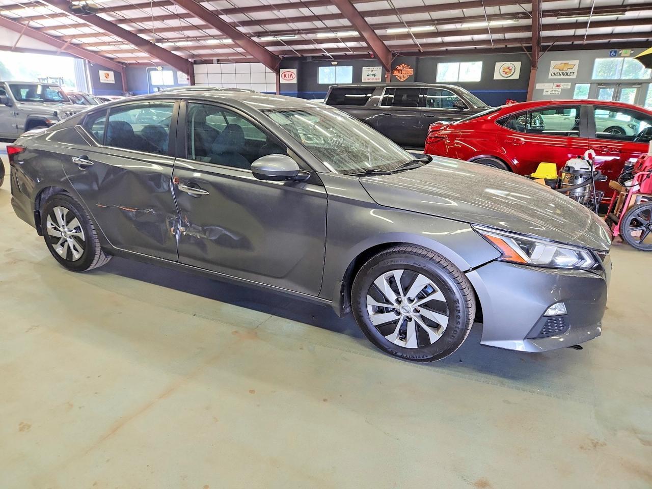 2020 Nissan Altima S - Фото 4
