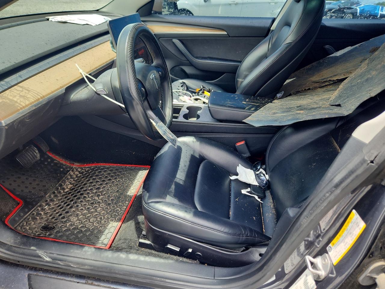 2022 Tesla Model 3 - Image 7