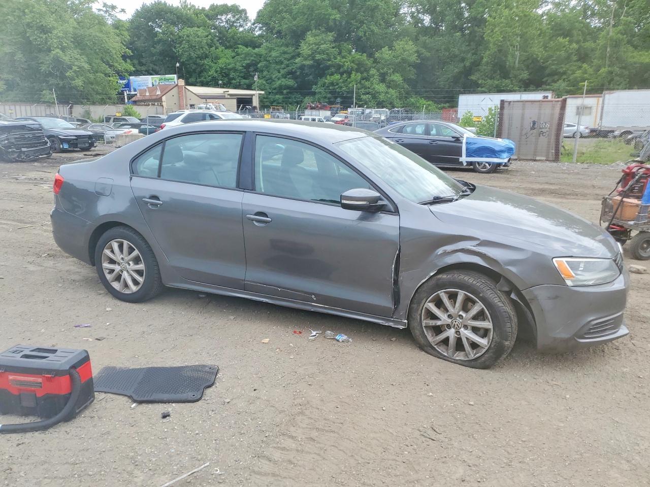 2014 Volkswagen Jetta Se - Image 4