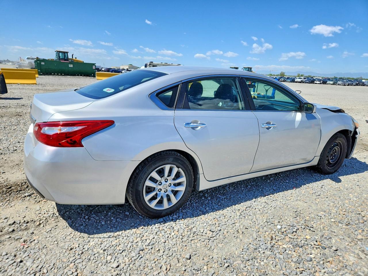 2017 Nissan Altima 2.5 S - Фото 3