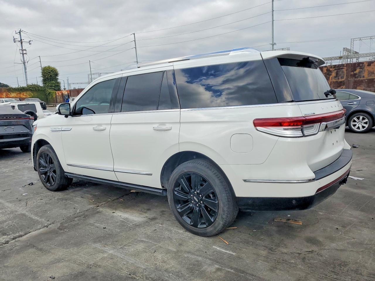 2024 Lincoln Navigator Reserve - Фото 2