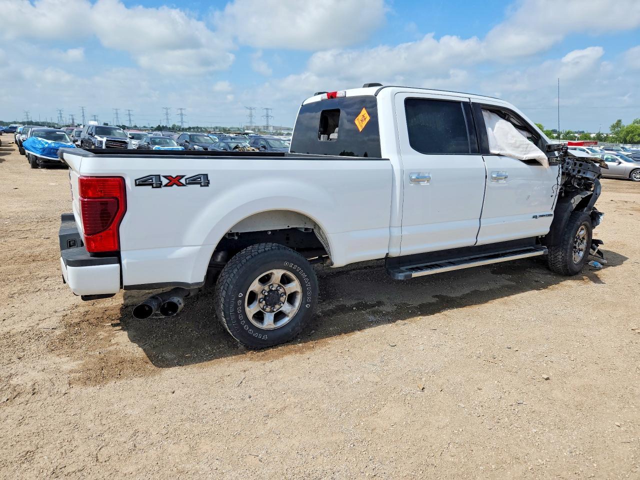 2021 Ford F250 Super Duty - Фото 3
