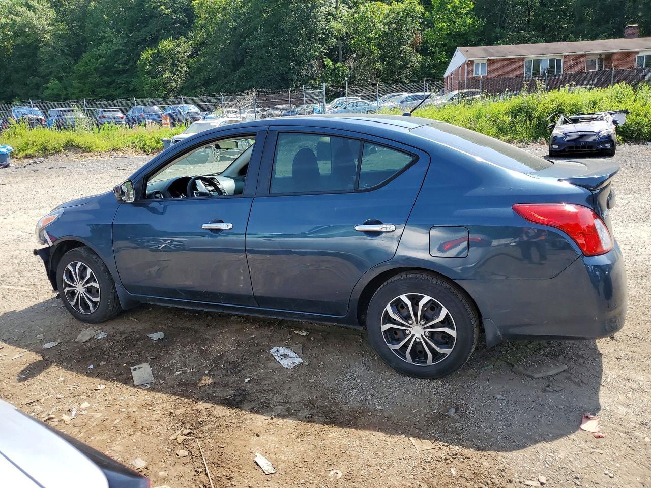 2017 Nissan Versa 1.6 Sv - Image 2