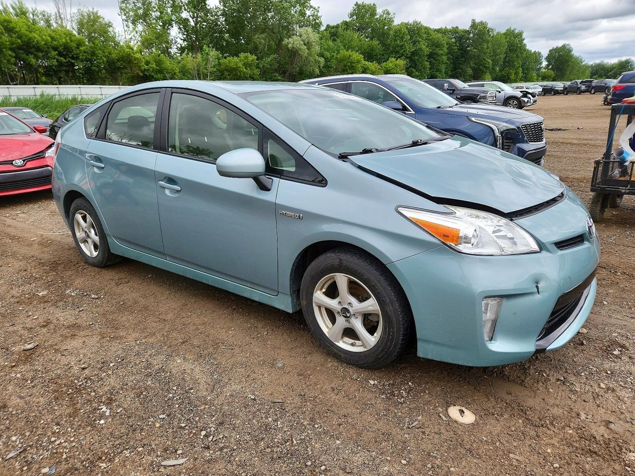 2015 Toyota Prius Three - Фото 4