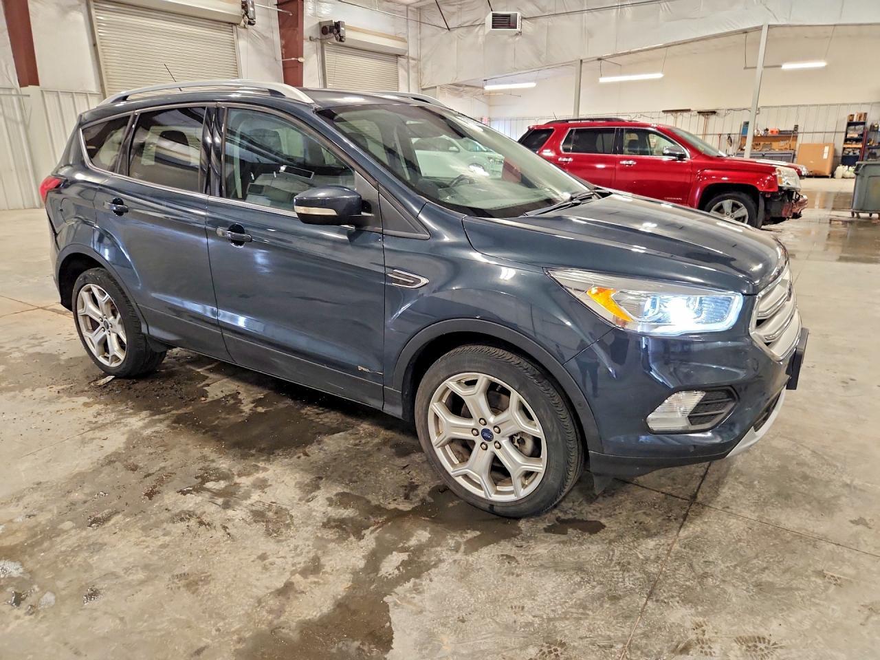 2019 Ford Escape Titanium - Image 4