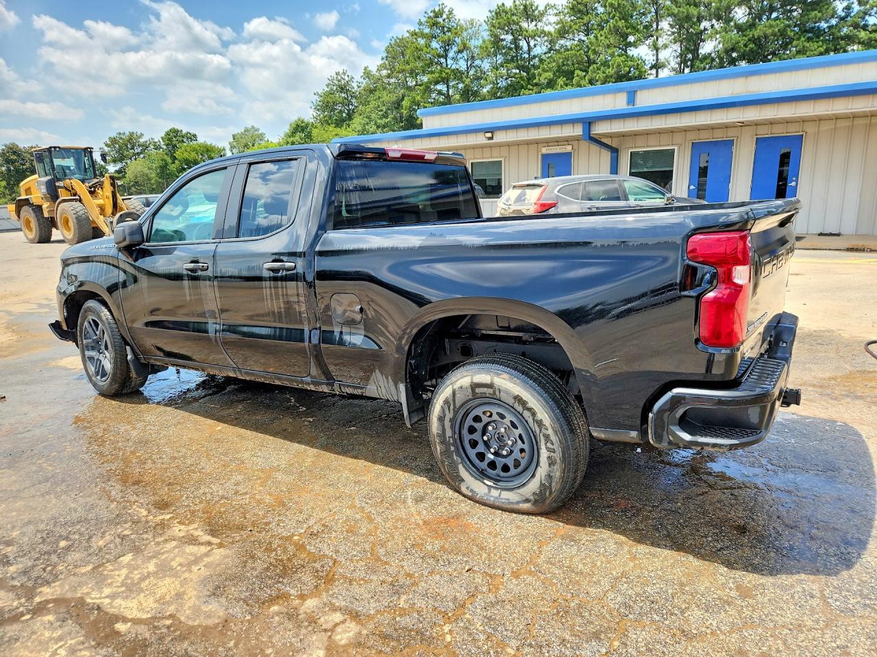 2024 Chevrolet Silverado C1500 Custom - Image 2