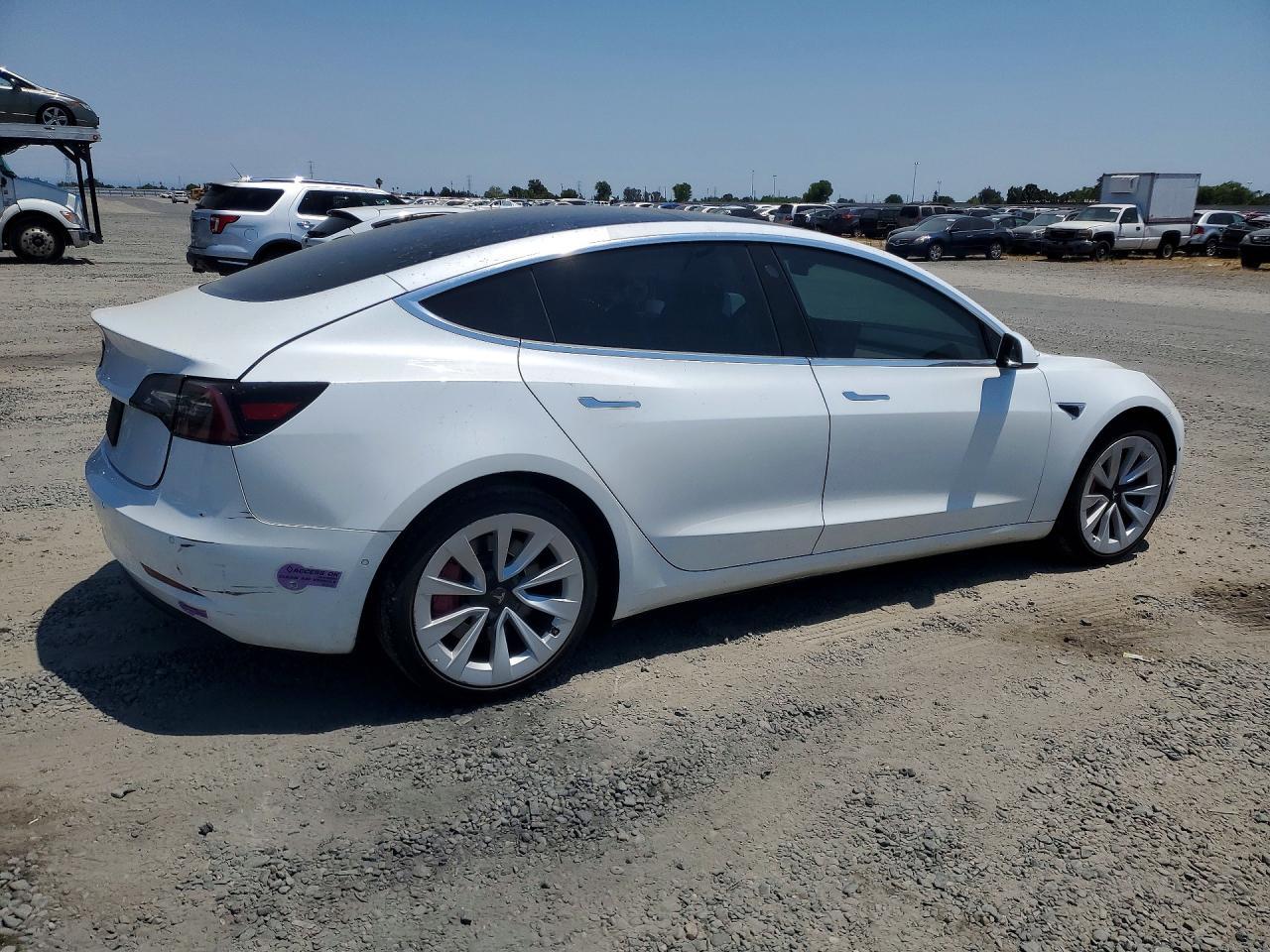2019 Tesla Model 3 - Фото 3