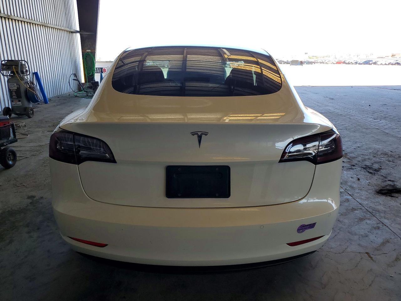 2019 Tesla Model 3 - Фото 6