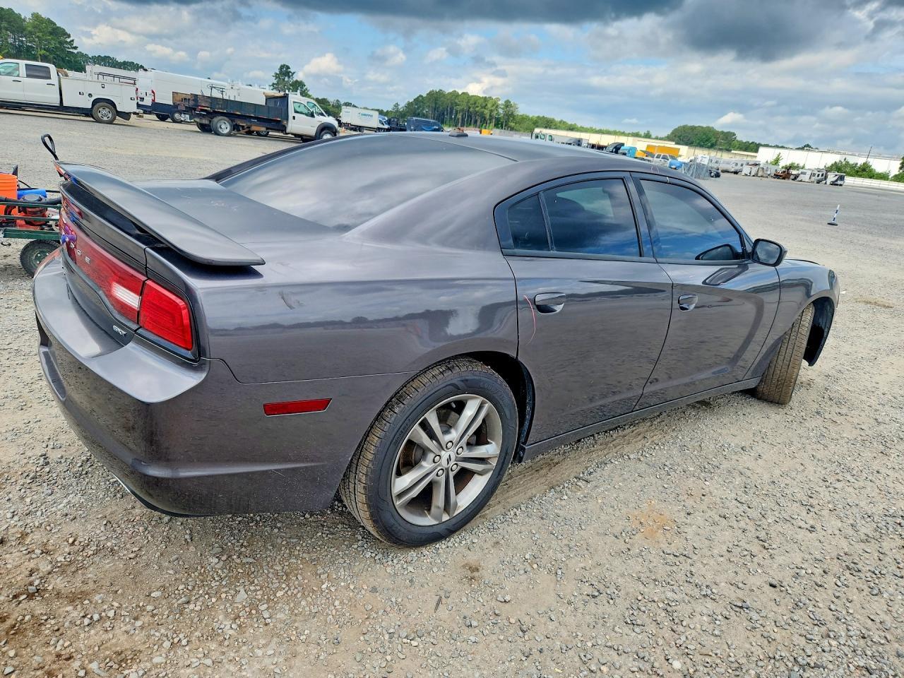 2014 Dodge Charger Sxt - Фото 3