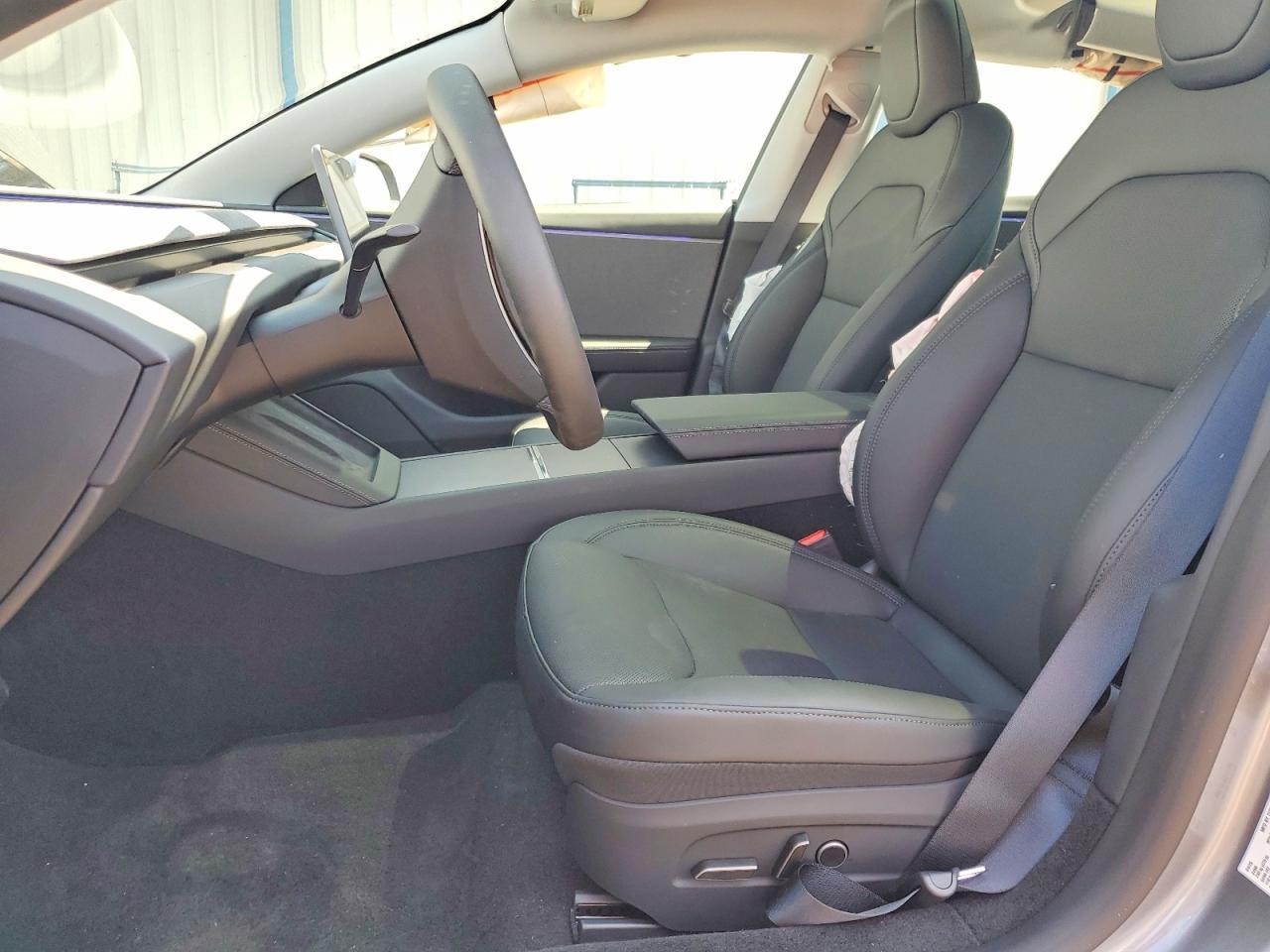 2026 Tesla Model 3 - Image 6