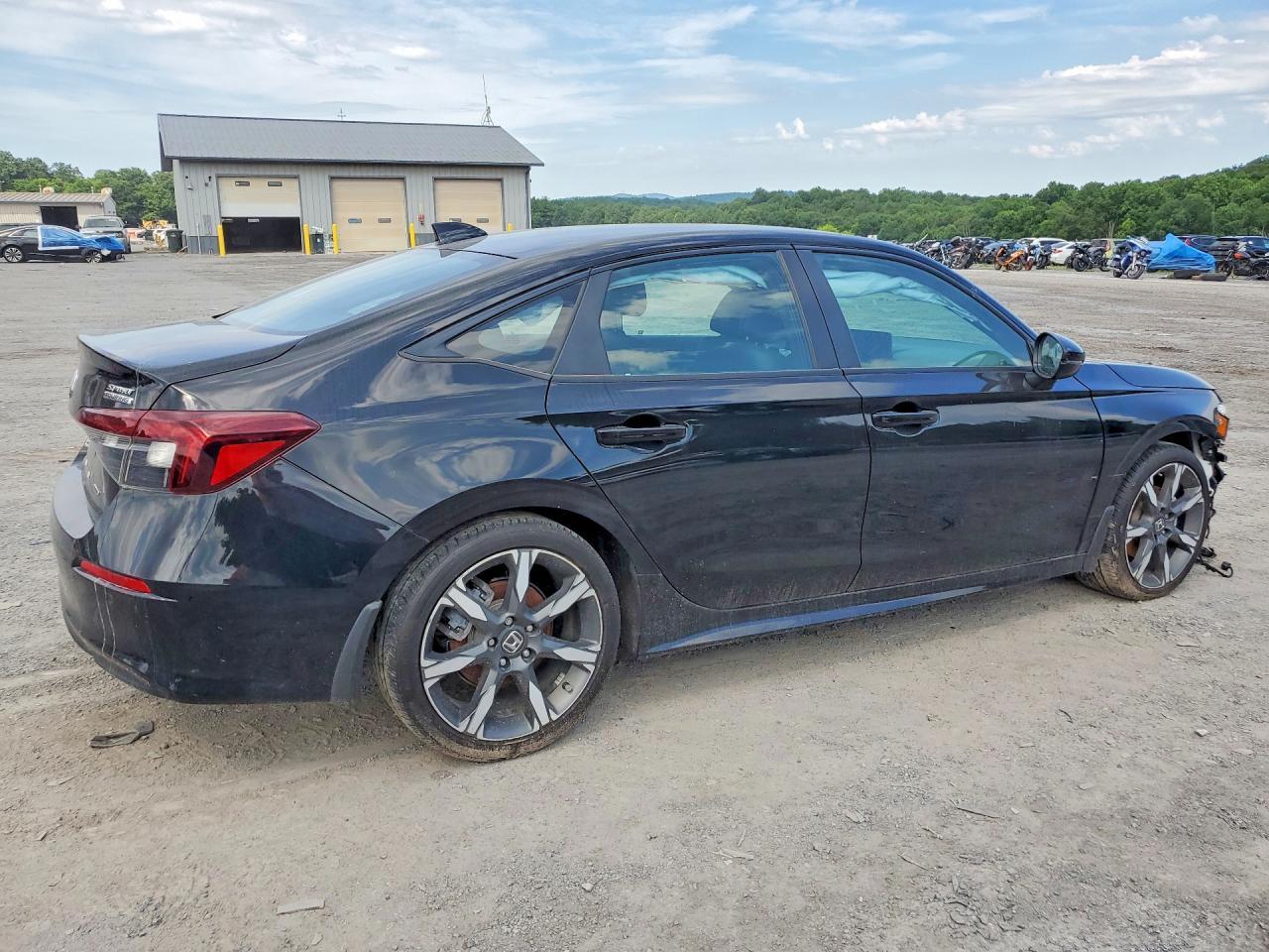2025 Honda Civic Sport - Фото 3