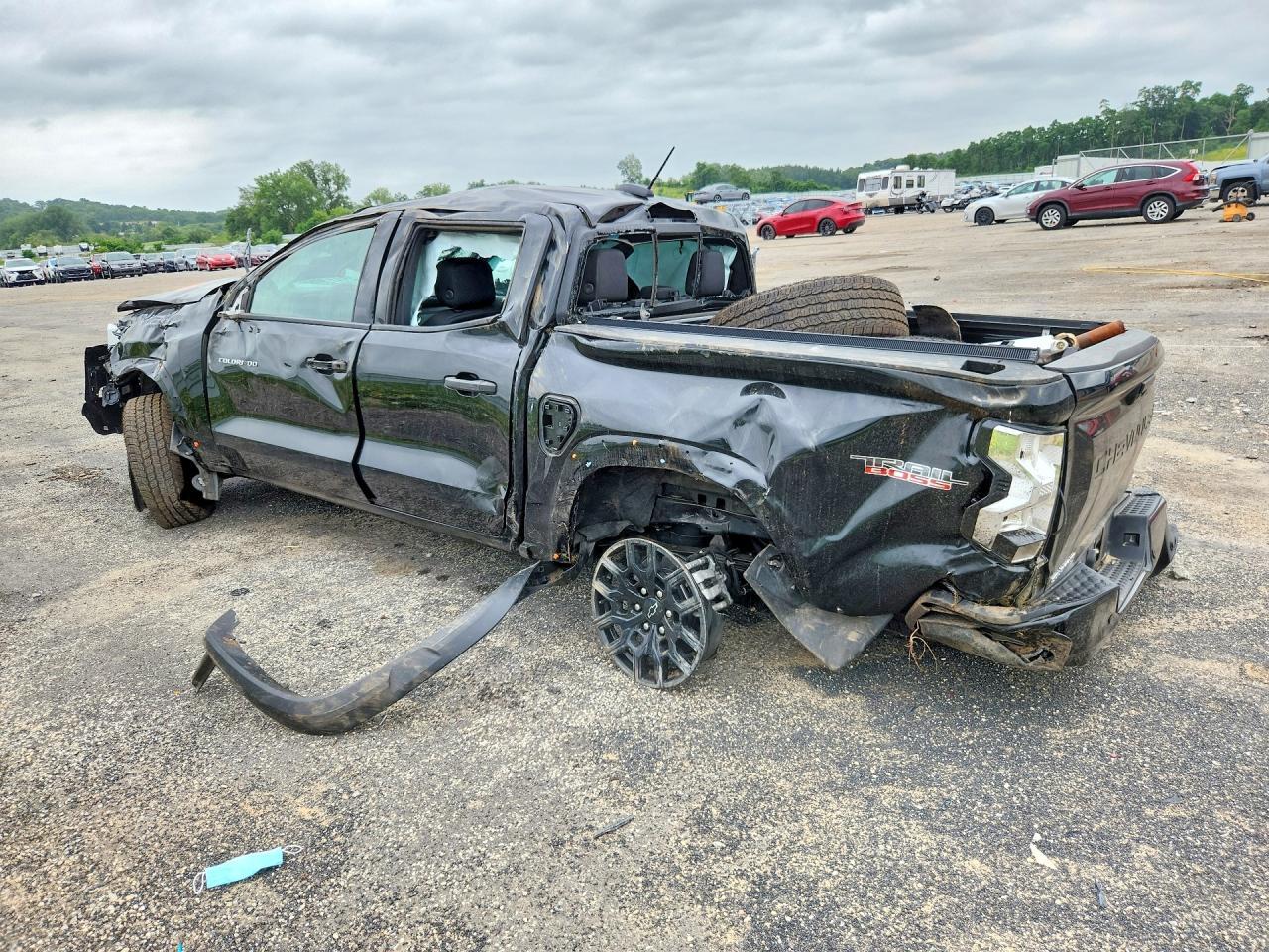 2024 Chevrolet Colorado Trail Boss - Фото 2