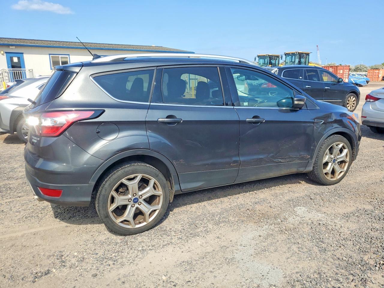 2018 Ford Escape Titanium - Image 3
