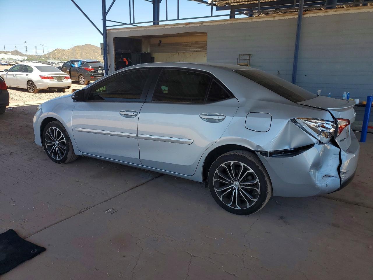 2016 Toyota Corolla S Plus - Фото 2