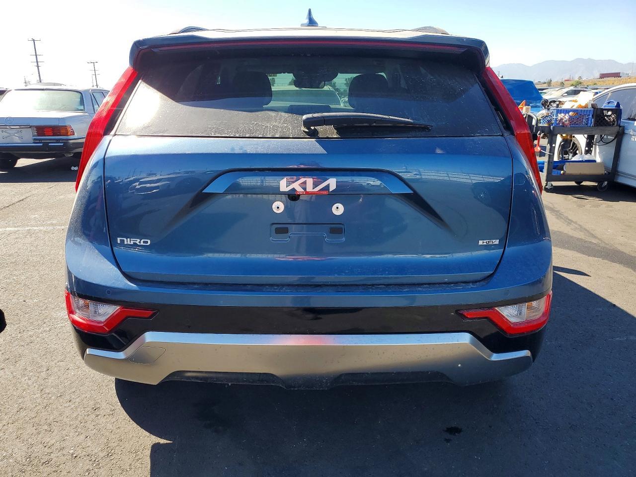2025 Kia Niro Sx - Фото 6