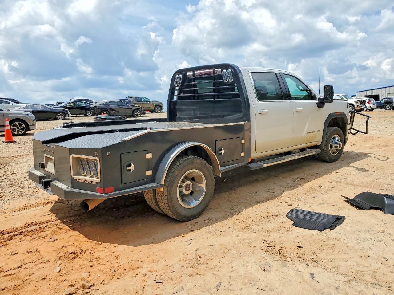 2022 GMC Sierra K3500 Sle - Фото 3