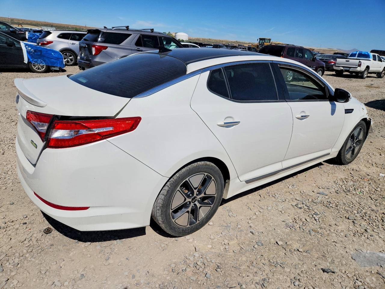 2012 Kia Optima Hybrid - Image 3