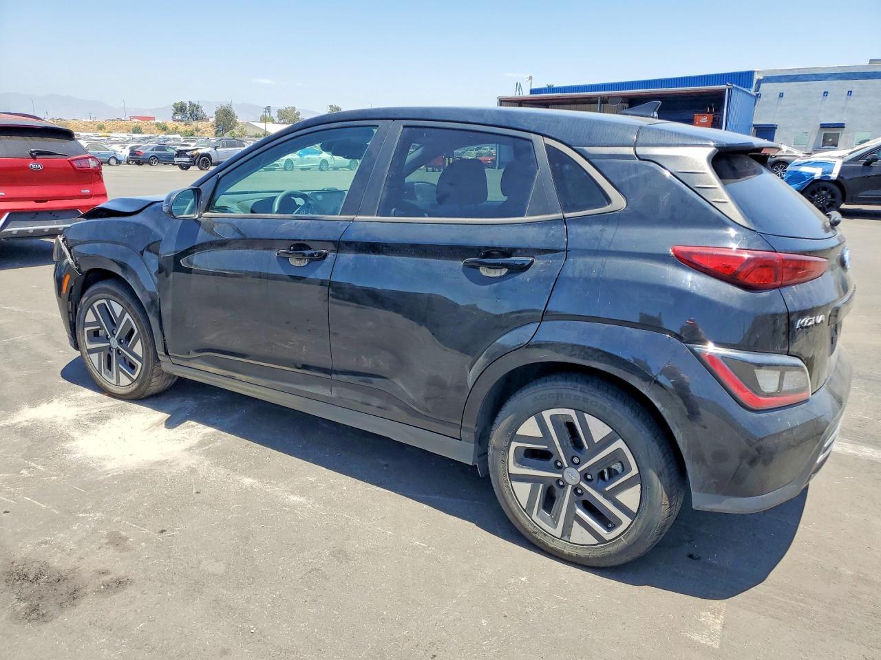 2023 Hyundai Kona Se - Фото 2