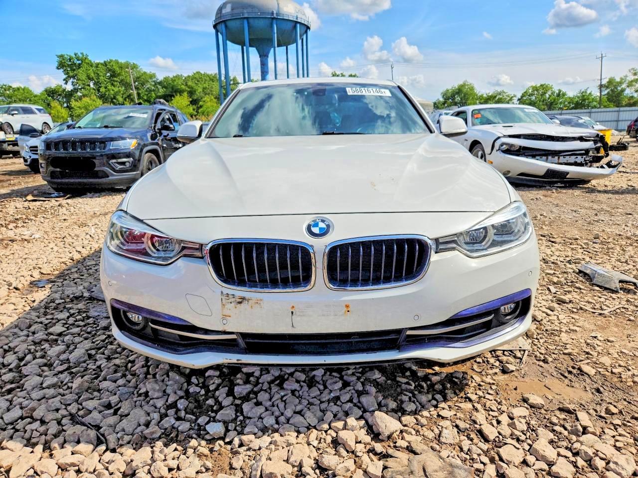 2017 BMW 330 Xi - Фото 5