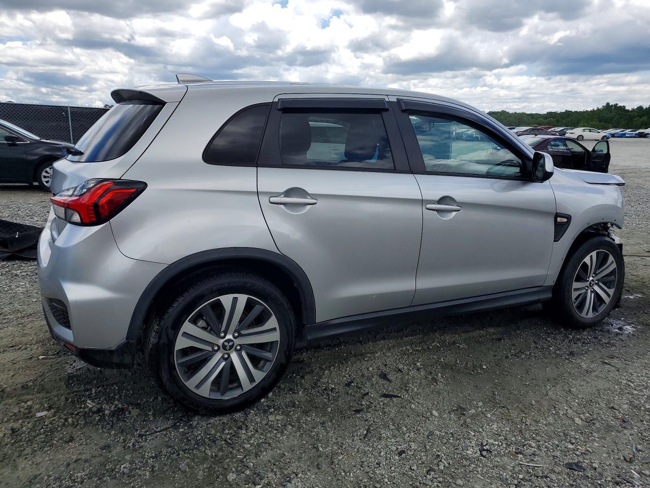2022 Mitsubishi Outlander Sport Es - Фото 3