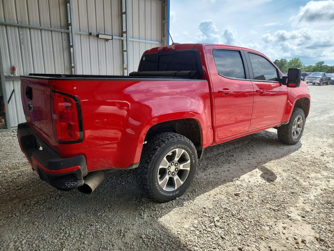 2016 Chevrolet Colorado Z71 - Image 3